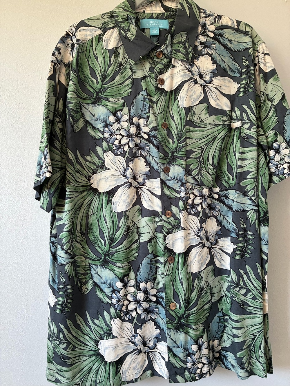 Boca Island Wear size XL Luau Hawaiian shirt. Silk/Rayon. Extra long. Blue green